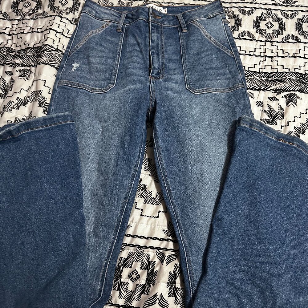 CELLO size 7 Flare Jeans